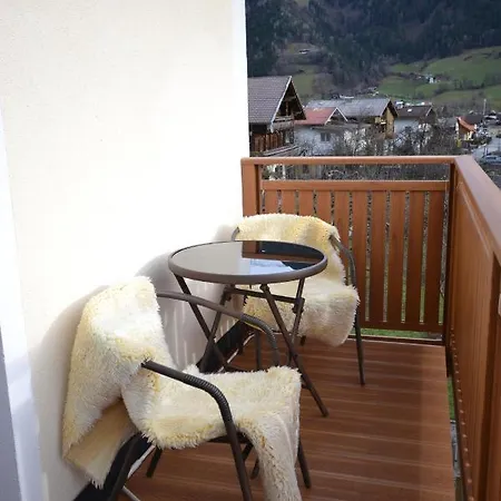 Ferienhaus Raffeiner 乌登斯